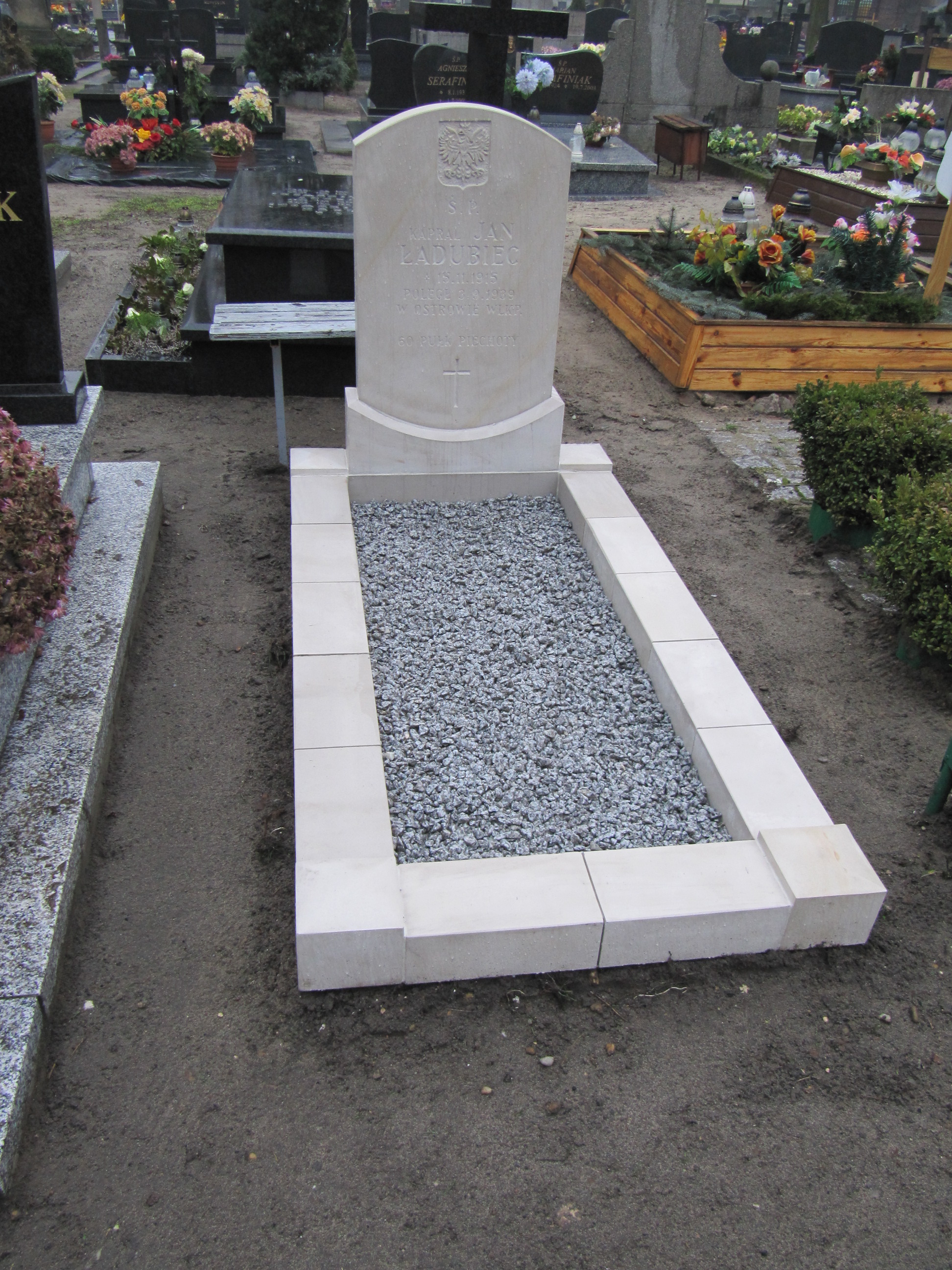 Jan Ładubiec 1916 Ostrów Wielkopolski - Grobonet - Wyszukiwarka osób pochowanych