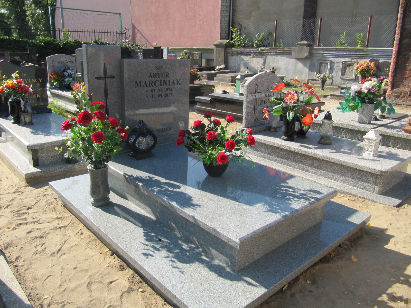 Artur Marciniak 1974 Ostrów Wielkopolski - Grobonet - Wyszukiwarka osób pochowanych