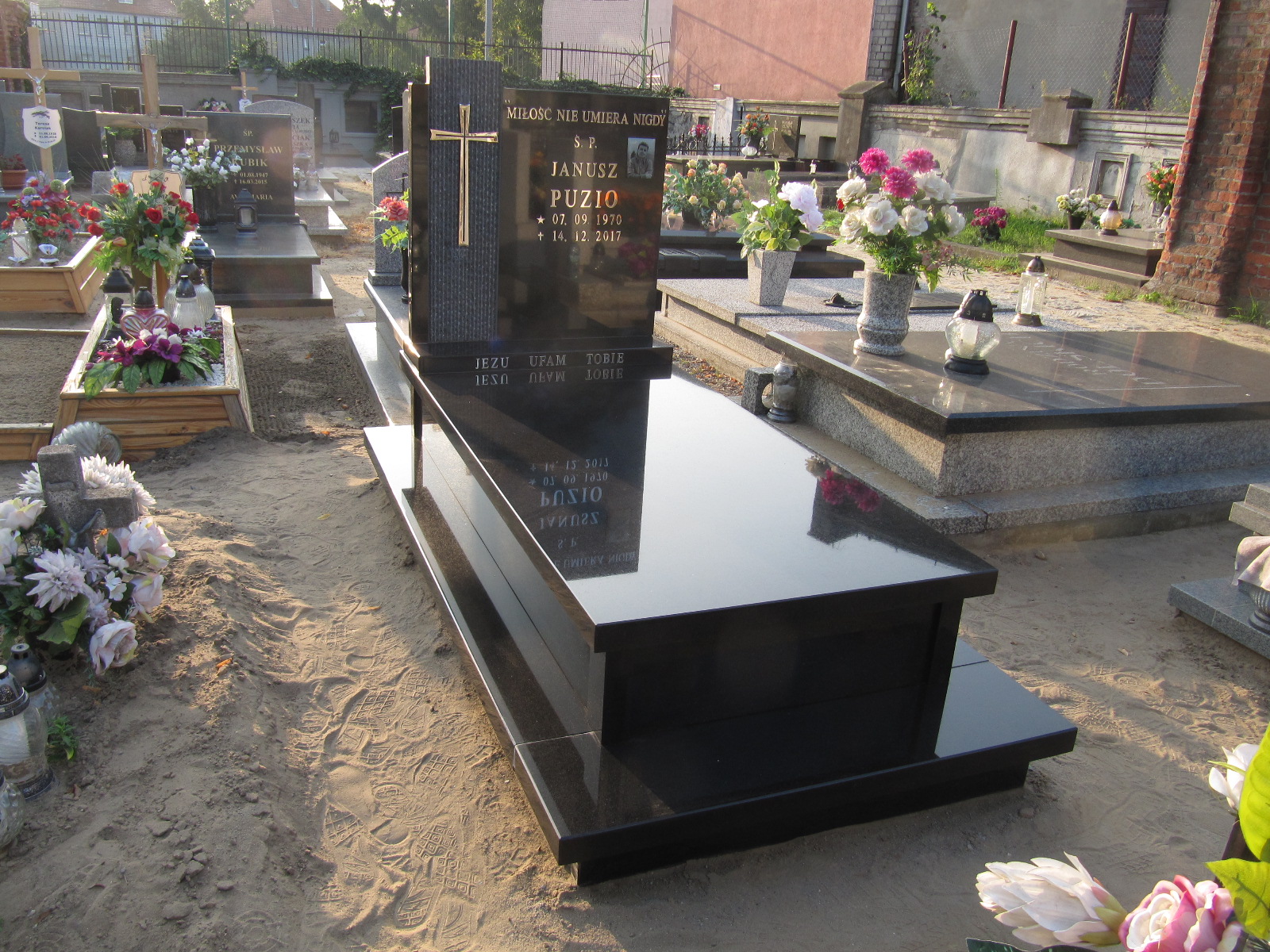 Janusz Puzio 1970 Ostrów Wielkopolski - Grobonet - Wyszukiwarka osób pochowanych